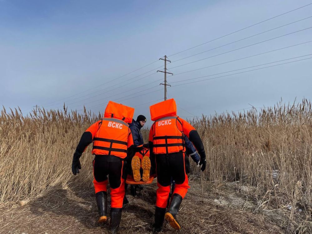 В Бердянске прошли учения по спасению на льду и воде