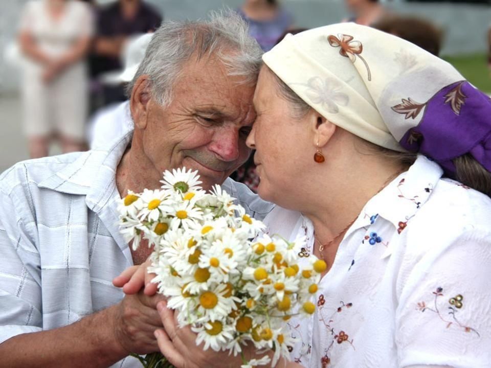 Бердянские семьи отметят День любви и верности медалями