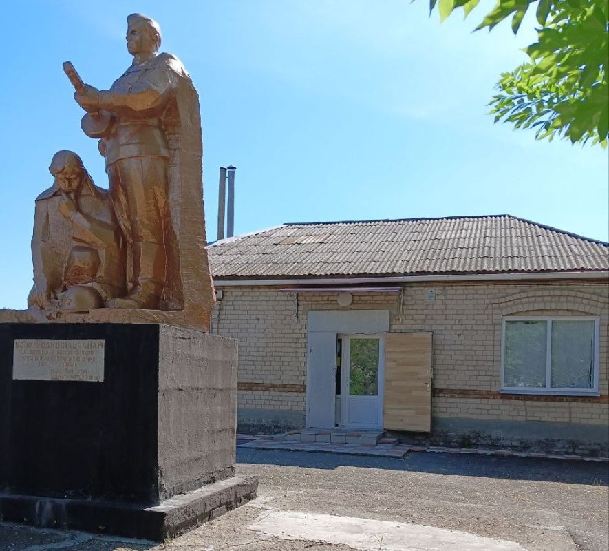 Народный историко-краеведческий музей села Осипенко все лето проводит экскурсии и лекции Народный историко-краеведческий музей села Осипенко все лето проводит экскурсии и лекции