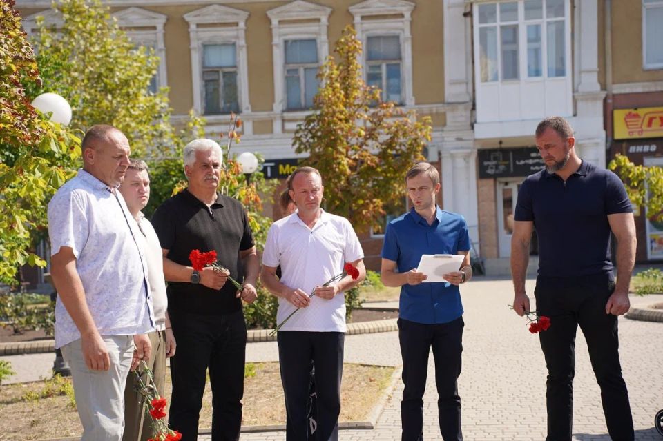 � ��������� ������ ���� ��������, ������ ������� ������� � ������ � �����������