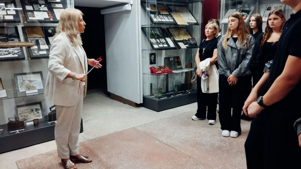 � ����� ������� ������� ������ ����� ������� ������ � ����������� �����������