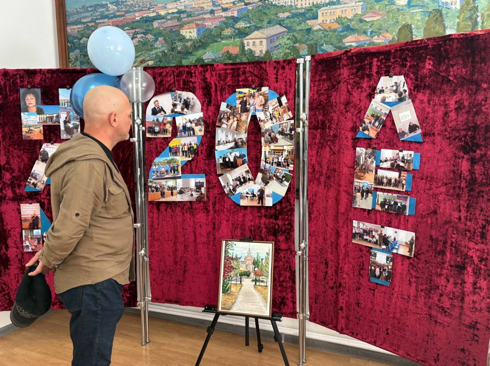 ������������ ��������� ������ �������� ���� ������ � 20-����� ����� �������