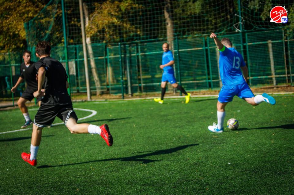 � ���������� ���������� ���� �� ����-�������, ����������� 80-����� ������