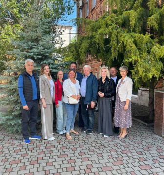 В Бердянске на базе АГПУ состоялась акция «Русский Донбасс» с участием представителей власти, духовенства и молодежи