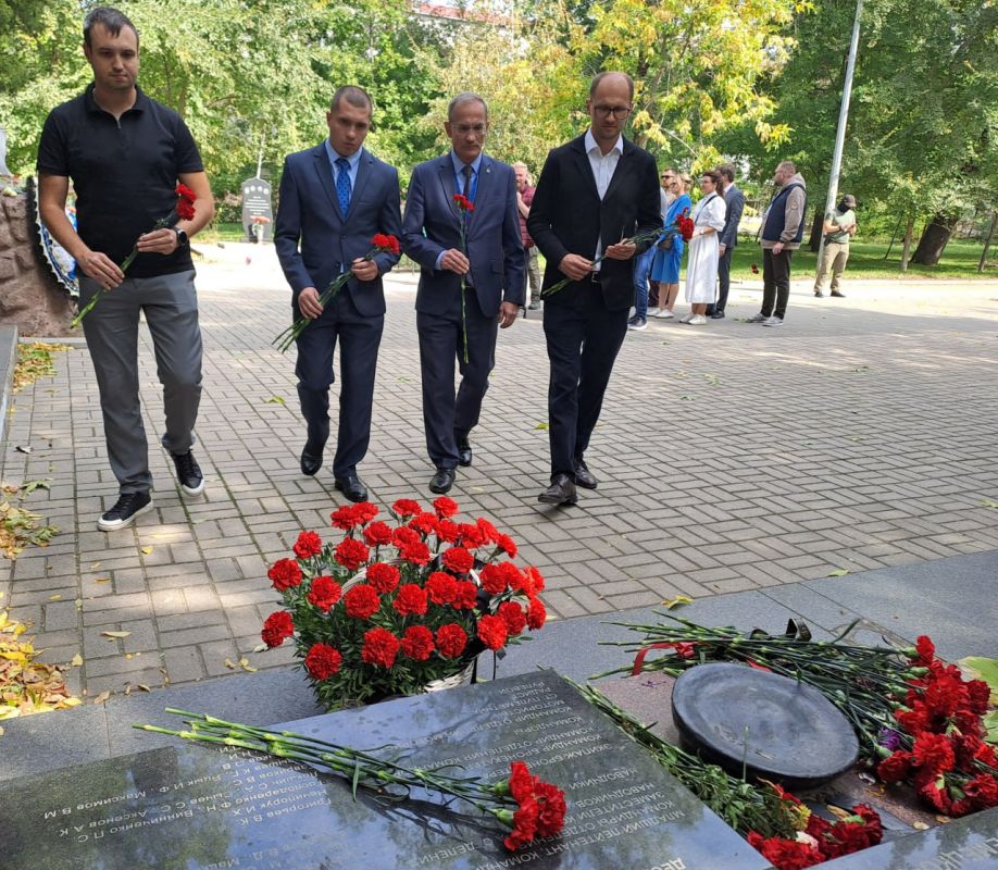 ������������� ����������������� ������� ���� ��������� ����� � ��������� �������� �������-�����������