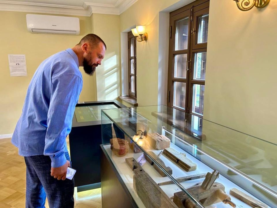 ����� ����������� ������ ����������� � ��������-��������������� ��������� ����