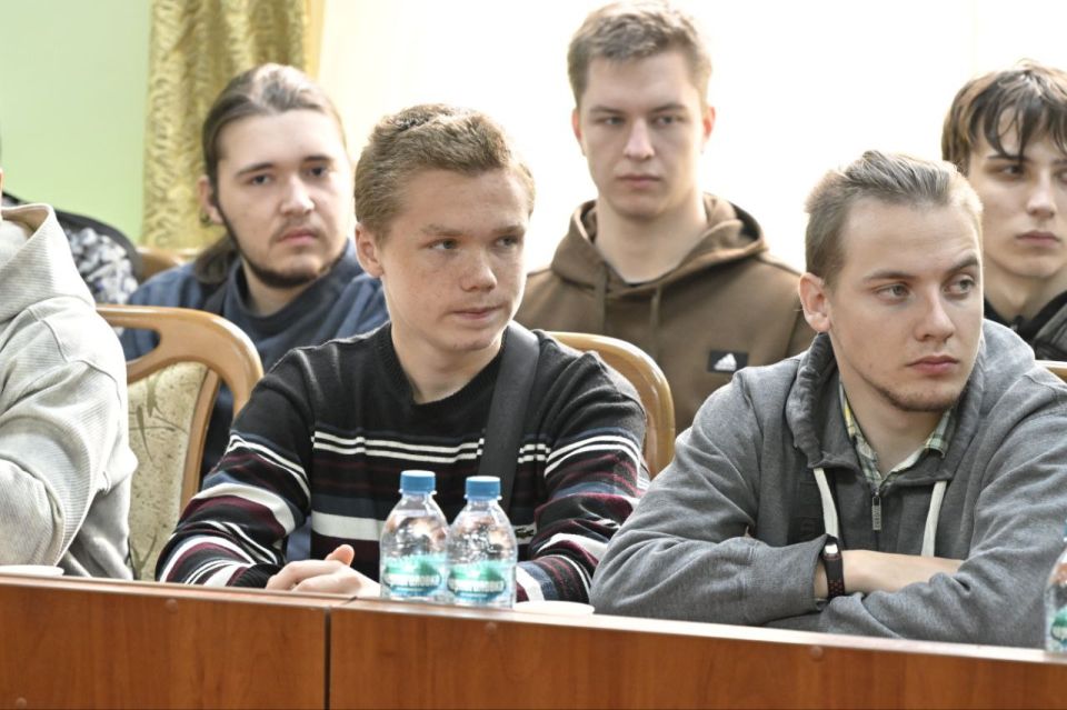 ����� ��� ���� � ��������: � ���� ������ ������������� ����������� � ������������� ��������