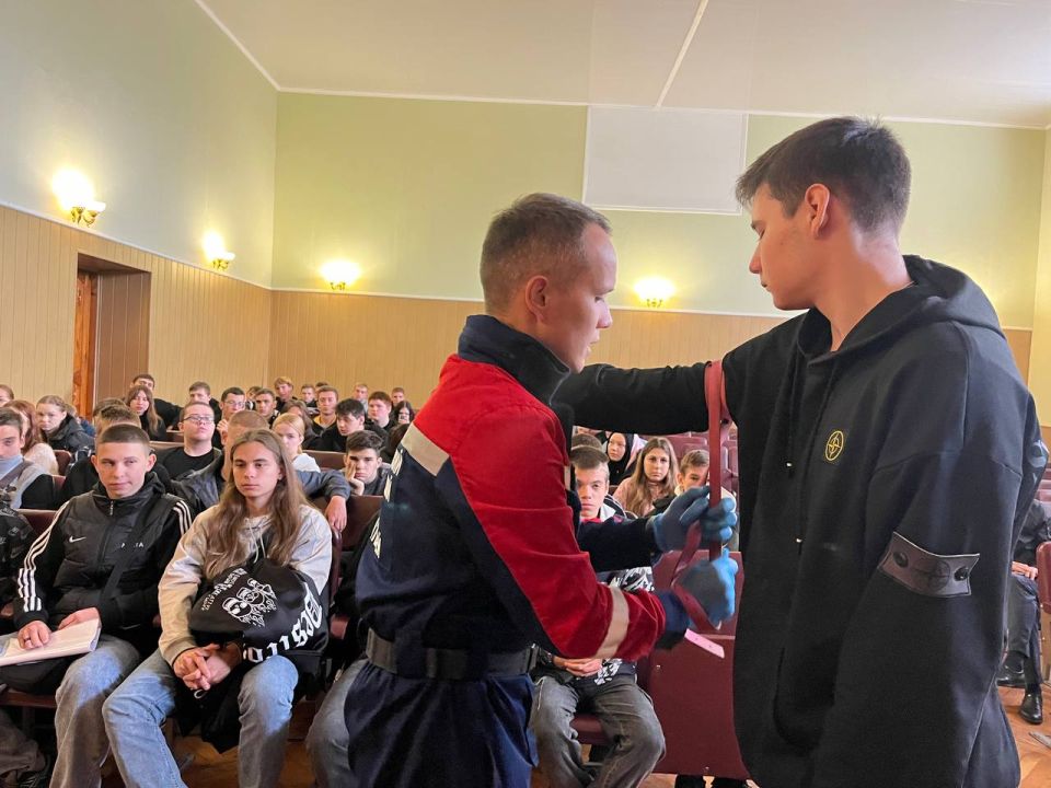 � ����������� ������� ������������ �������� ����� ������-�������, �������������� ������������� ������������ �� ���� ��������� � ��������� �� ������������� � ������