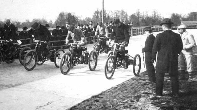 ���� �������: 23 ������� � ������� ������