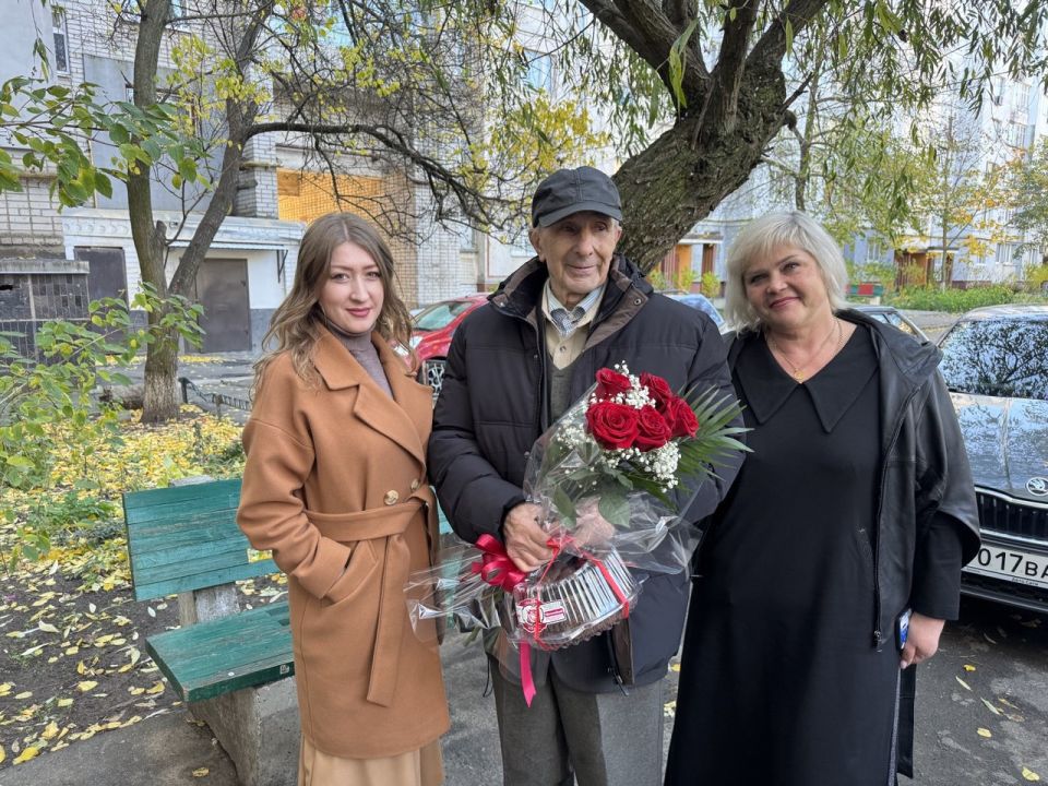 ������ ��������� ������ ����� �������� 90-������ ������