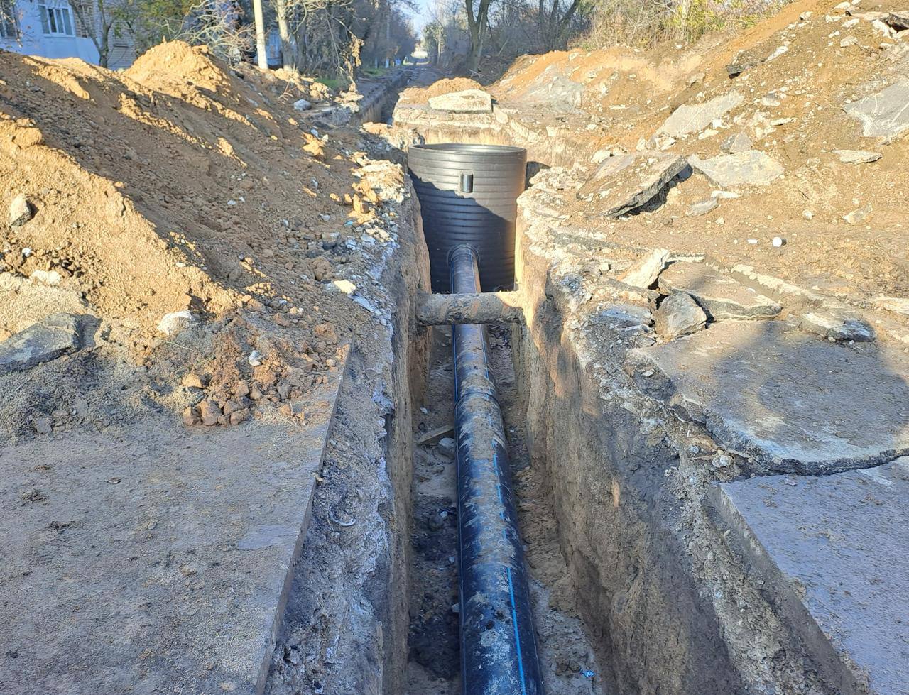 Евгений Балицкий: Со следующей недели к воде из Бердовского водохранилища в Бердянске начнут добавлять воду из Луначарских скважин Евгений Балицкий: Со следующей недели к воде из Бердовского водохранилища в Бердянске начнут добавлять воду из Луначарских скважин