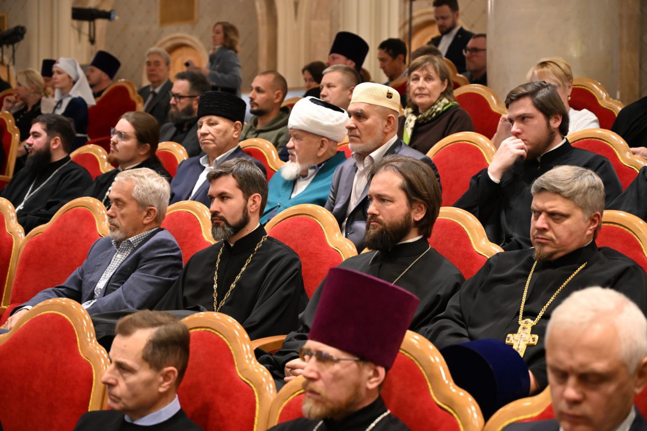 Делегация Запорожской области включилась в работу Всемирного русского народного собора Делегация Запорожской области включилась в работу Всемирного русского народного собора