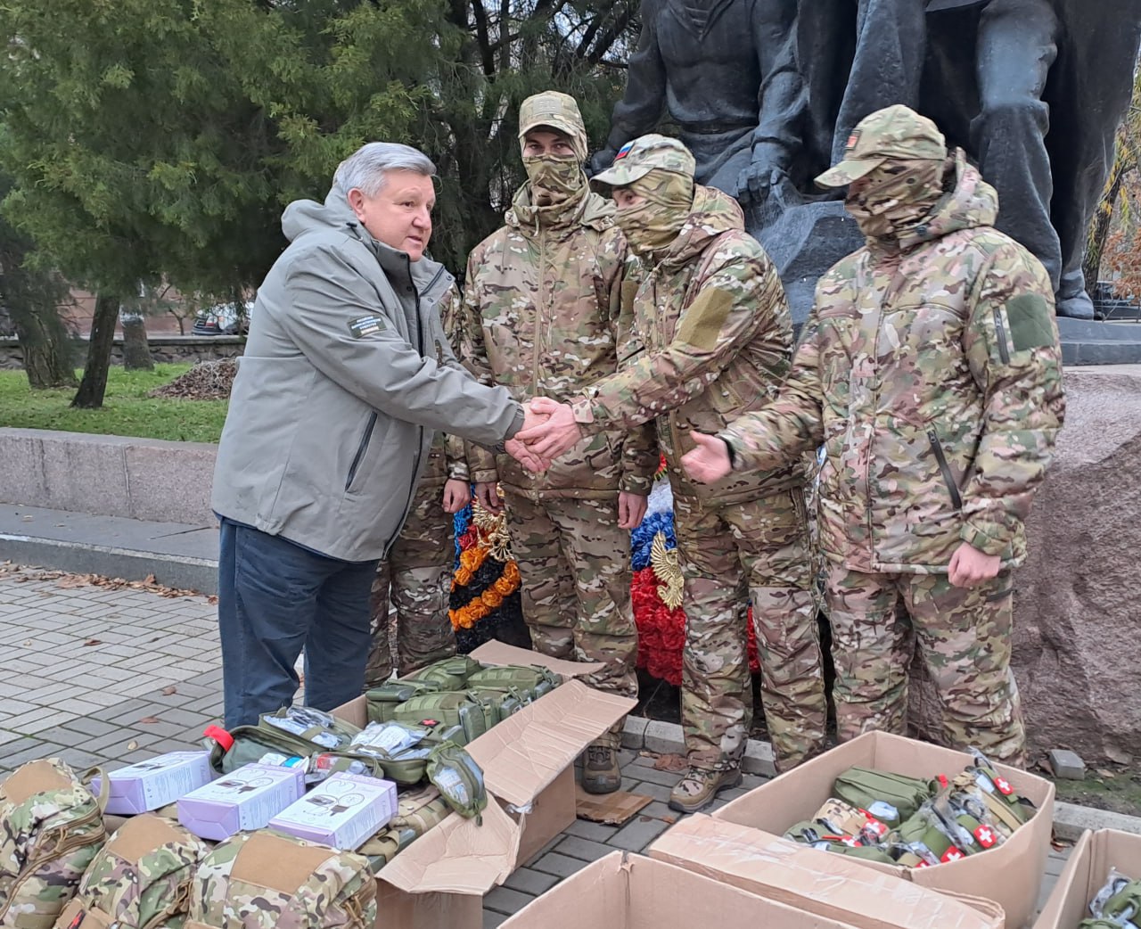 РВИО передало аптечки в действующую армию РВИО передало аптечки в действующую армию