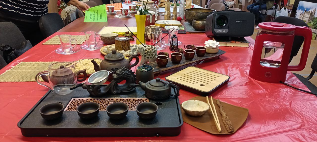 Мы за чаем не скучаем. 19.11.2025 г. в ГБУ "Комплексный центр социального обслуживания населения" Министерства труда и социальной политики Запорожской области в рамках нацпроекта «Семья» в отделении активного долголетия... Мы за чаем не скучаем. 19.11.2025 г. в ГБУ "Комплексный центр социального обслуживания населения" Министерства труда и социальной политики Запорожской области в рамках нацпроекта «Семья» в отделении активного долголетия...