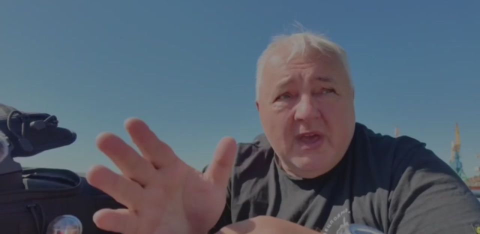 ����� ��������� ������ �������� ������ ������� � ����� � ������ ������, ������������ �� ������� 10 ������