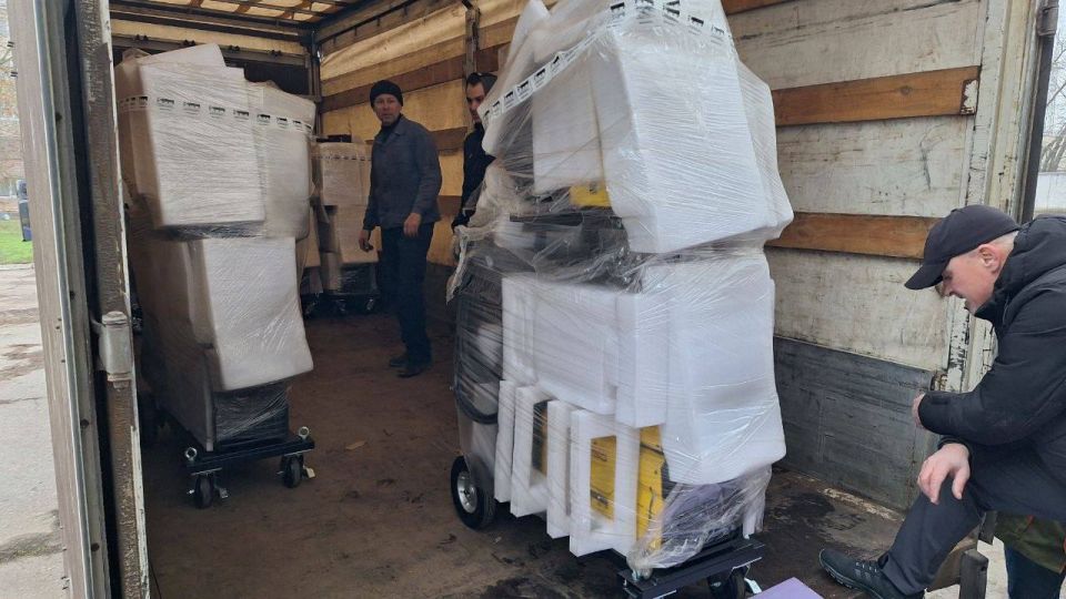 Сегодня в рамках федерального проекта «Профессионалитет» национального проекта «Молодёжь и дети» в Бердянский многопрофильный центр поступило долгожданное оборудование для зоны «Сварочные работы» Сегодня в рамках федерального проекта «Профессионалитет» национального проекта «Молодёжь и дети» в Бердянский многопрофильный центр поступило долгожданное оборудование для зоны «Сварочные работы»