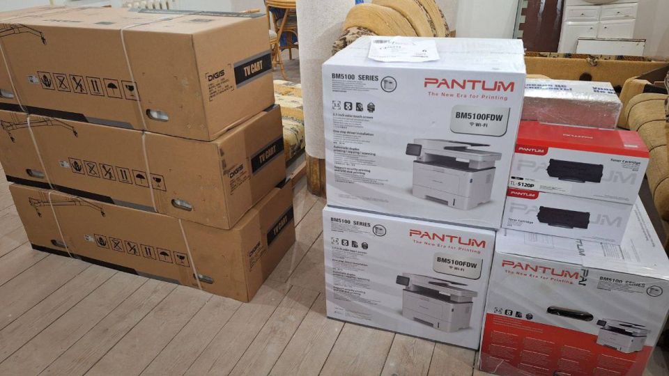 Сегодня в рамках федерального проекта «Профессионалитет» национального проекта «Молодёжь и дети» в Бердянский многопрофильный центр поступило долгожданное оборудование для зоны «Сварочные работы» Сегодня в рамках федерального проекта «Профессионалитет» национального проекта «Молодёжь и дети» в Бердянский многопрофильный центр поступило долгожданное оборудование для зоны «Сварочные работы»