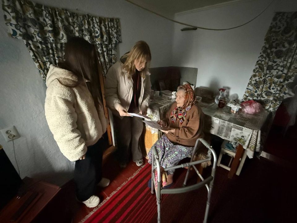 Поздравление ветеранов Великой Отечественной войны от активистов молодежного движения «Юг Молодой» Поздравление ветеранов Великой Отечественной войны от активистов молодежного движения «Юг Молодой»