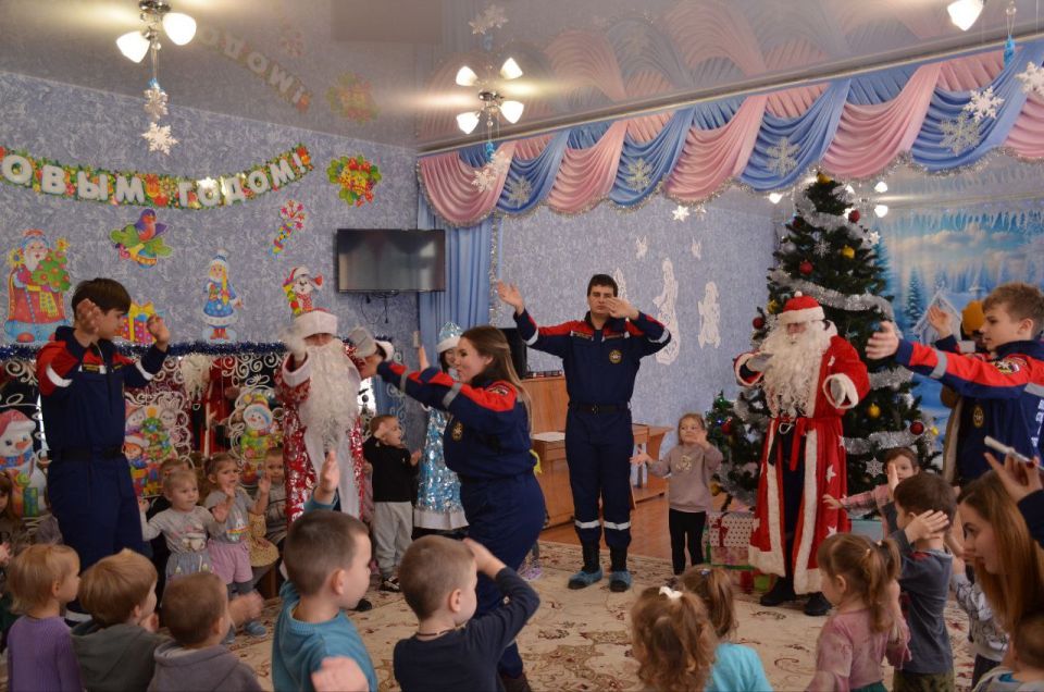 Вы верите в Деда Мороза?. Если нет, то зря сомневаетесь Вы верите в Деда Мороза?. Если нет, то зря сомневаетесь