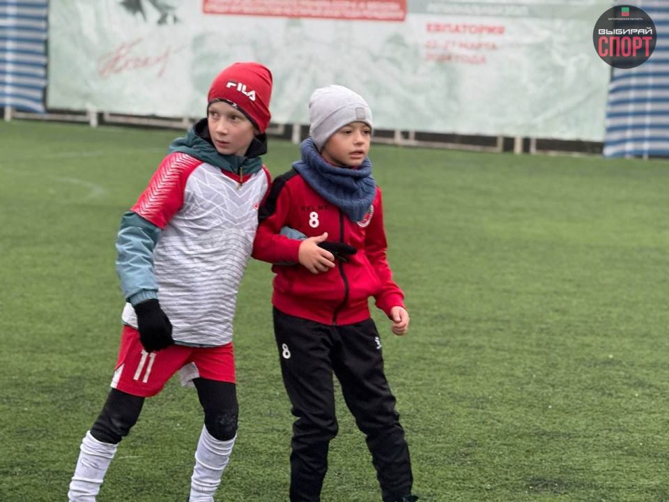 Спортивные команды по футболу приняли участие в турнире «Новогодний кубок 2025» Спортивные команды по футболу приняли участие в турнире «Новогодний кубок 2025»