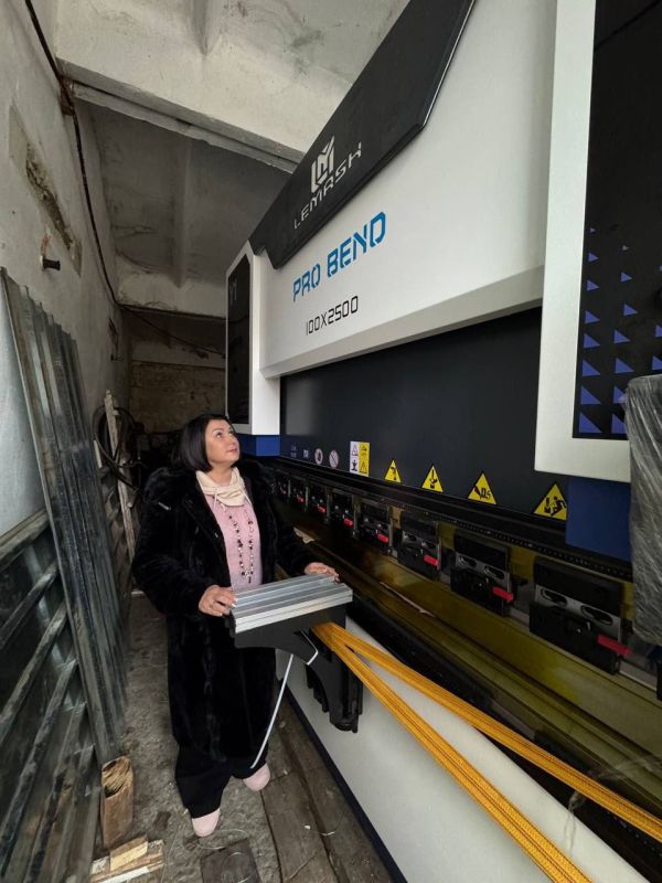 В рамках федерального проекта «Профессионалитет» национального проекта «Молодёжь и дети» в Бердянский многопрофильный центр продолжает поступать современное оборудование для зоны «Сварочные работы» В рамках федерального проекта «Профессионалитет» национального проекта «Молодёжь и дети» в Бердянский многопрофильный центр продолжает поступать современное оборудование для зоны «Сварочные работы»