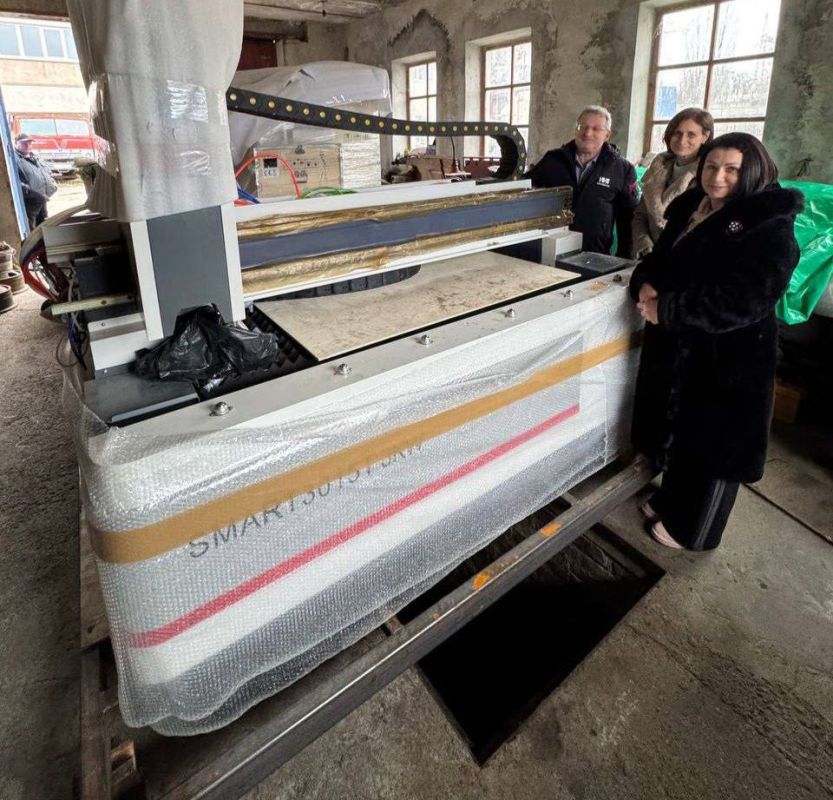 В рамках федерального проекта «Профессионалитет» национального проекта «Молодёжь и дети» в Бердянский многопрофильный центр продолжает поступать современное оборудование для зоны «Сварочные работы» В рамках федерального проекта «Профессионалитет» национального проекта «Молодёжь и дети» в Бердянский многопрофильный центр продолжает поступать современное оборудование для зоны «Сварочные работы»