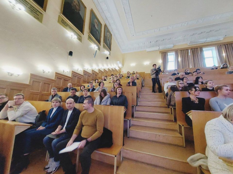 Запорожская область приглашает выпускников Донецкого медуниверситета на работу Запорожская область приглашает выпускников Донецкого медуниверситета на работу