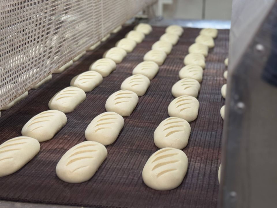 Бердянский хлебокомбинат отмечает 100 лет со дня основания Бердянский хлебокомбинат отмечает 100 лет со дня основания