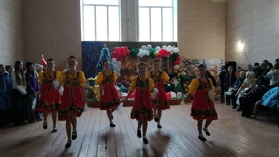 Сказка создается вместе: новогодний праздник в Новопетровке Сказка создается вместе: новогодний праздник в Новопетровке