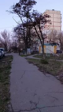 Дмитрий Ворона: Папа всё-таки успел в Бердянск к Алёне до боя курантов! Праздник удался