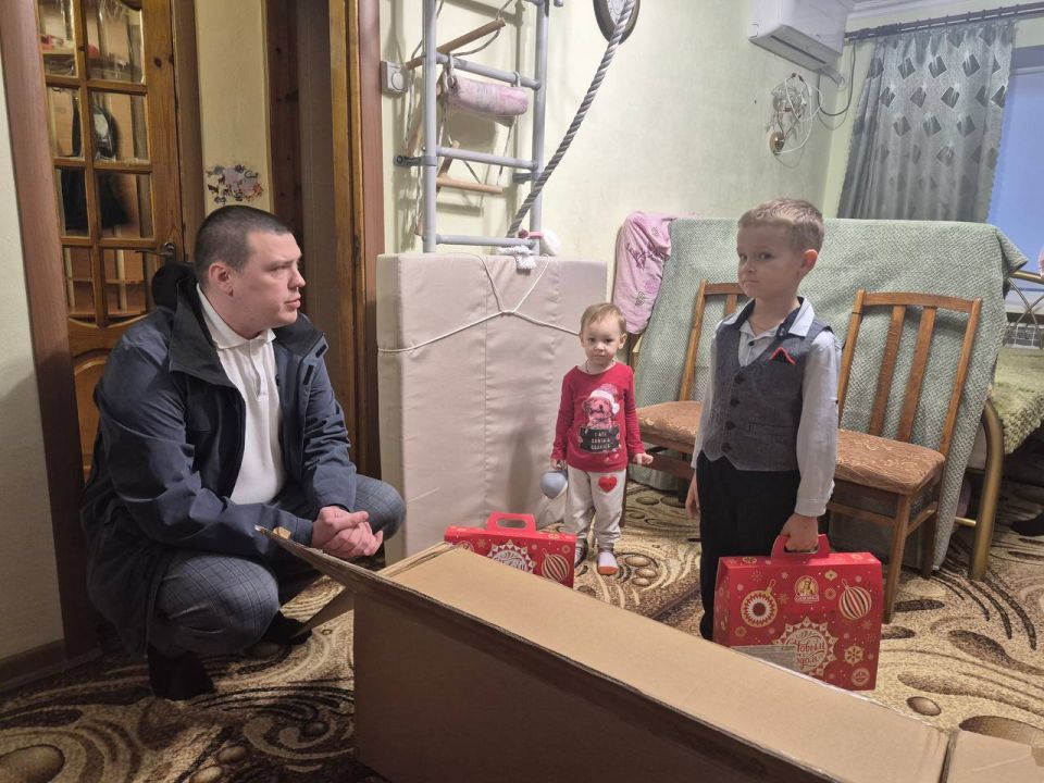 В рамках всероссийской акции «Елка желаний» исполнены мечты детей из Дагестана и Запорожской области В рамках всероссийской акции «Елка желаний» исполнены мечты детей из Дагестана и Запорожской области