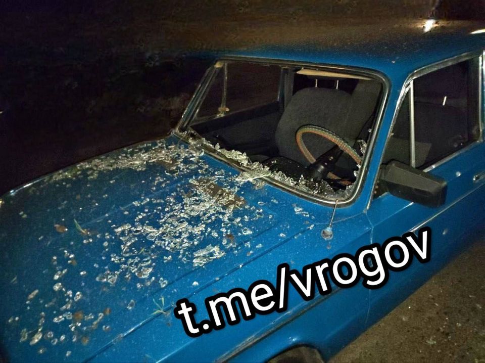 Владимир Рогов: Ещё фото с места атаки дрона ВСУ по жилой многоэтажке в Бердянске Владимир Рогов: Ещё фото с места атаки дрона ВСУ по жилой многоэтажке в Бердянске