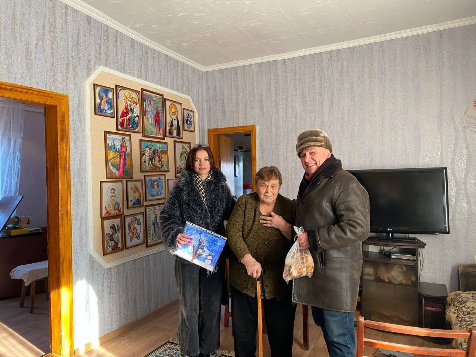 Новогодние поздравления от активистов молодежного движения «Юг Молодой» Новогодние поздравления от активистов молодежного движения «Юг Молодой»