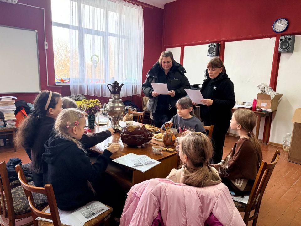 Традиционная встреча за самоваром «Раз в крещенский вечерок» Традиционная встреча за самоваром «Раз в крещенский вечерок»