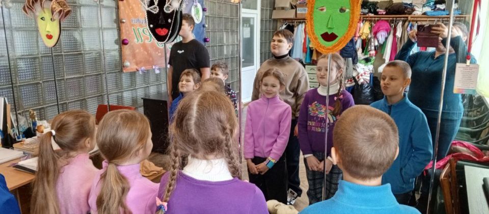 В Бердянске ко дню артиста в Городском Дворце культуры состоялось открытое занятие театрального коллектива “Лицедеи”! В Бердянске ко дню артиста в Городском Дворце культуры состоялось открытое занятие театрального коллектива “Лицедеи”!