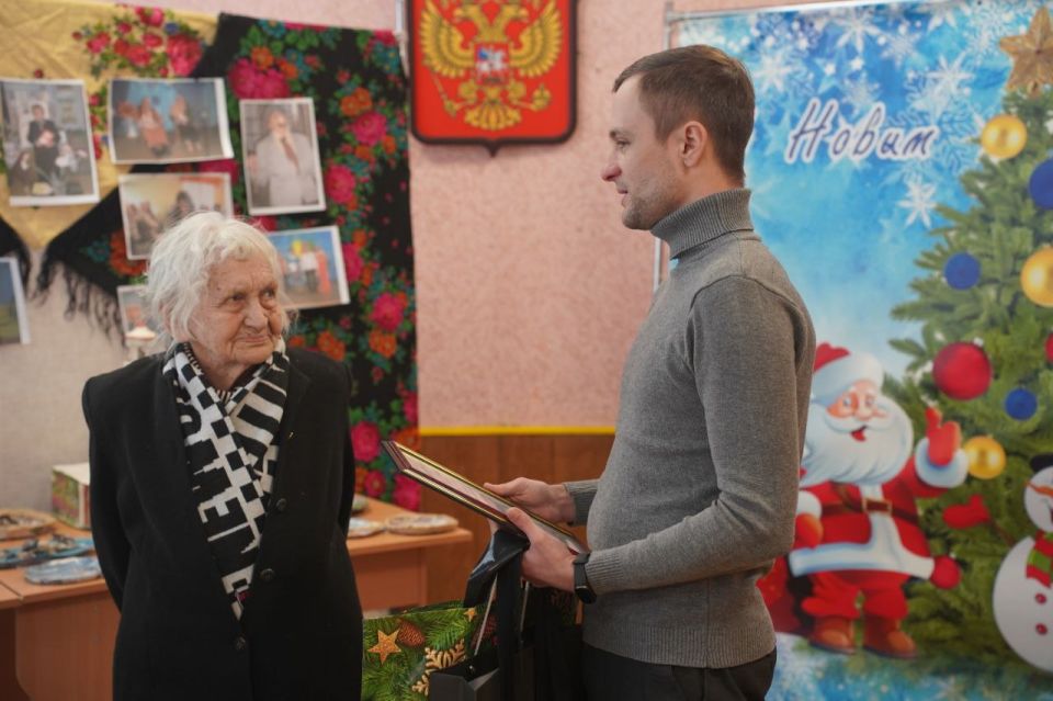 Бердянск отдает дань уважения своим ветеранам культуры Бердянск отдает дань уважения своим ветеранам культуры