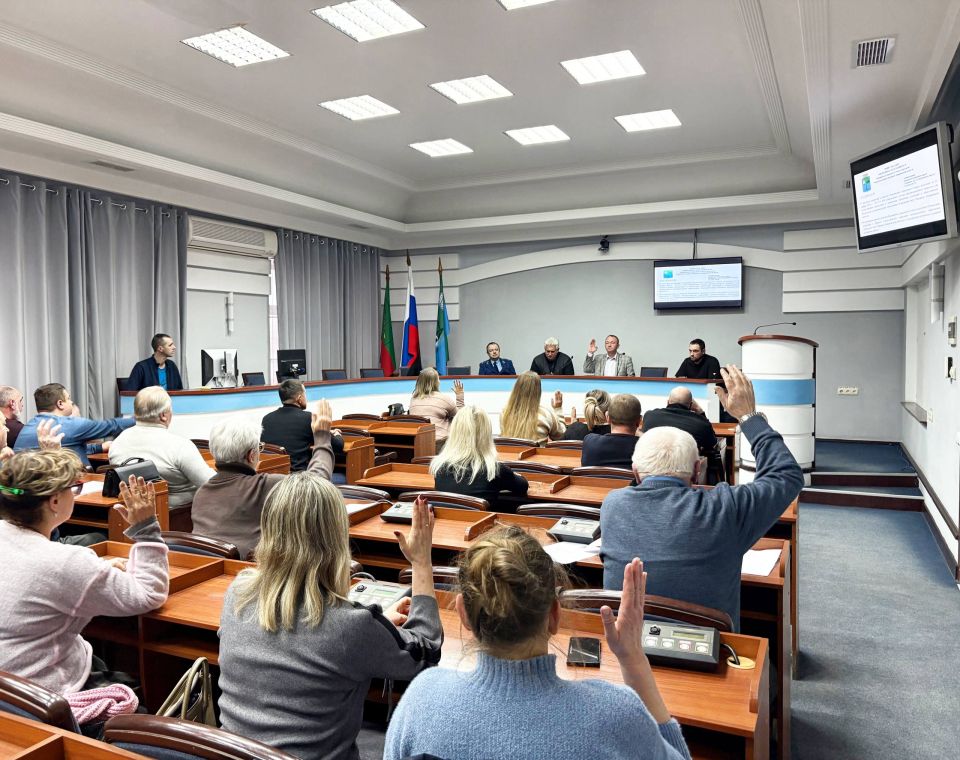 В Бердянске состоялось очередное заседание городского Совета депутатов В Бердянске состоялось очередное заседание городского Совета депутатов