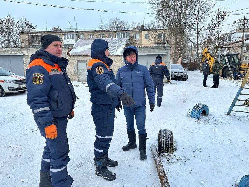 Виктор Емельяненко: Спасатели Пензенской области продолжают оказывать помощь жителям Бердянска