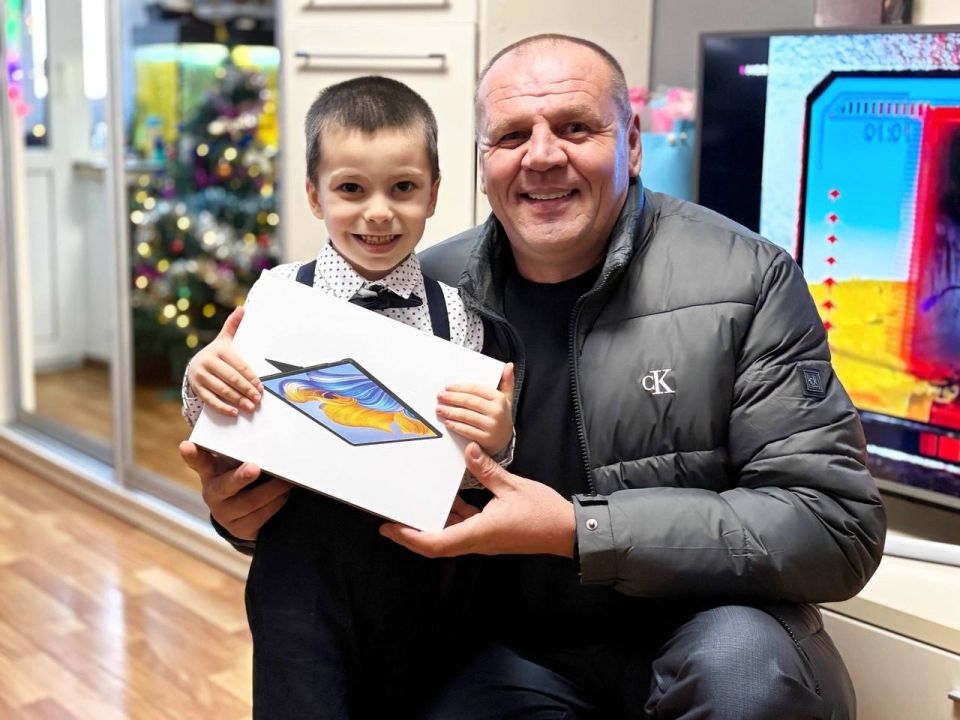 В Запорожской области депутаты исполнили детские желания в рамках акции «Ёлка желаний»