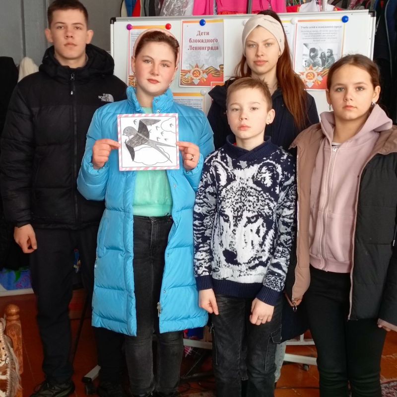 «Блокадная ласточка»: в Старопетровке почтили память героев Ленинграда «Блокадная ласточка»: в Старопетровке почтили память героев Ленинграда