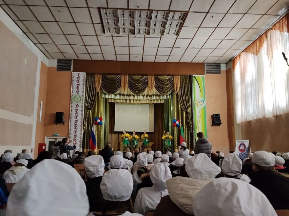 Танцевальный коллектив «Танцующие сердца» выступил на юбилее Бердянского Медицинского Колледжа Танцевальный коллектив «Танцующие сердца» выступил на юбилее Бердянского Медицинского Колледжа