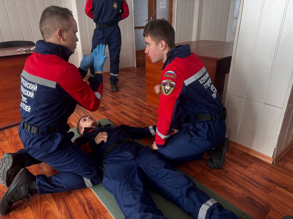 Оказание первой помощи — это основополагающий навык, которым должен владеть каждый современный человек Оказание первой помощи — это основополагающий навык, которым должен владеть каждый современный человек