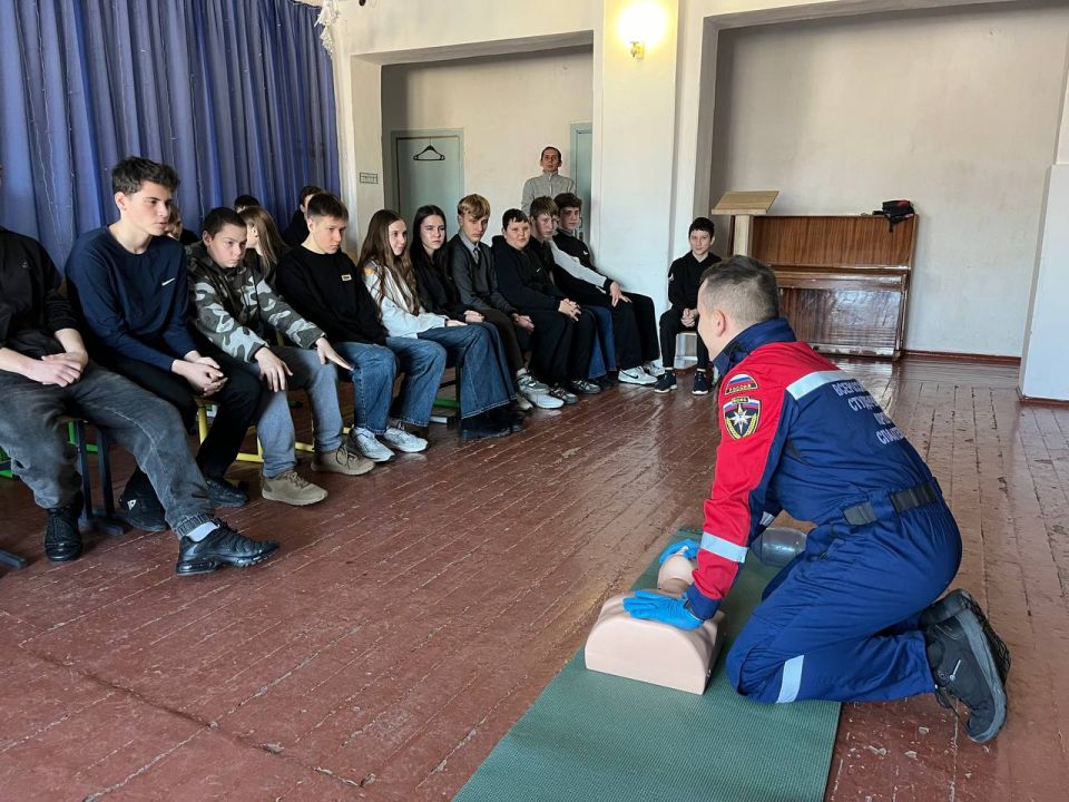 Оказание первой помощи — это основополагающий навык, которым должен владеть каждый современный человек Оказание первой помощи — это основополагающий навык, которым должен владеть каждый современный человек