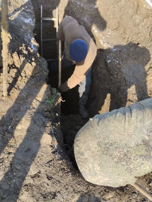 Специалисты МУП «ВЕСТ» устранили порыв Специалисты МУП «ВЕСТ» устранили порыв