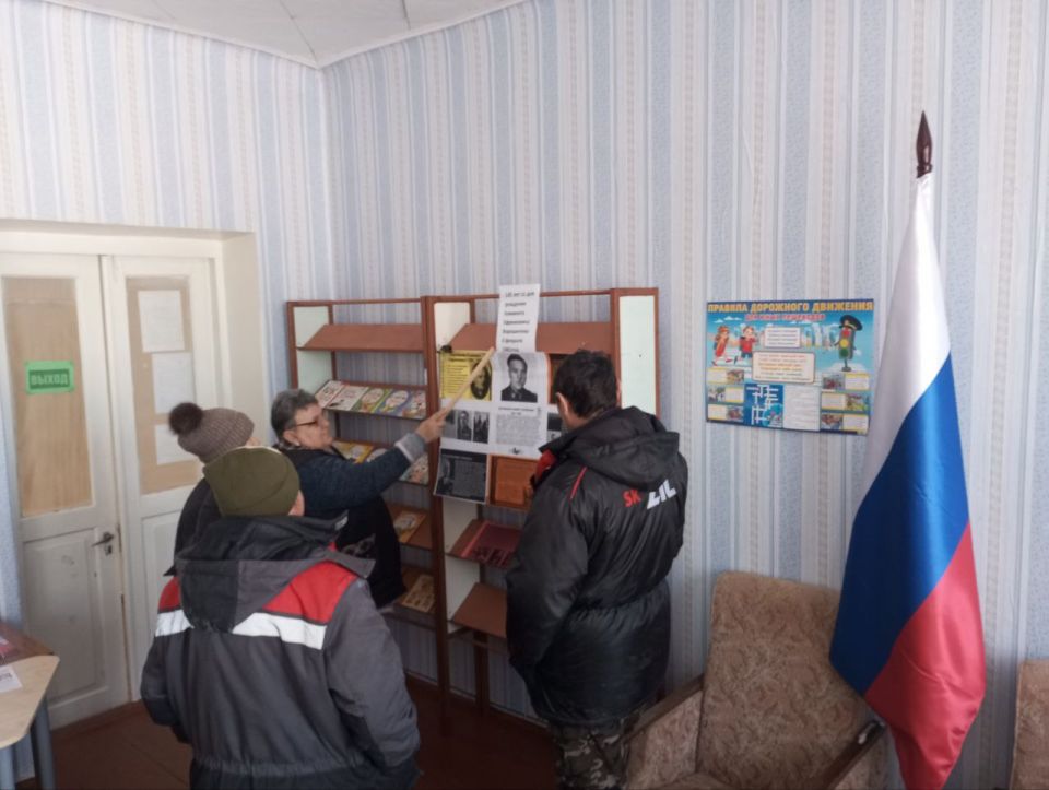 В Николаевке прошел информационный час, посвященный К. Е. Ворошилову В Николаевке прошел информационный час, посвященный К. Е. Ворошилову