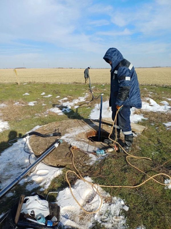 ��� "����" �������� ������ � ���� �������������� � ����