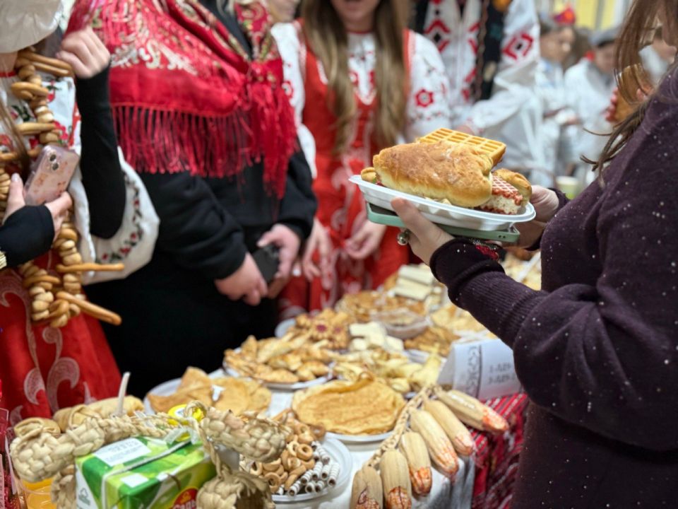 Бердянский медицинский колледж весело отпраздновал Масленицу Бердянский медицинский колледж весело отпраздновал Масленицу