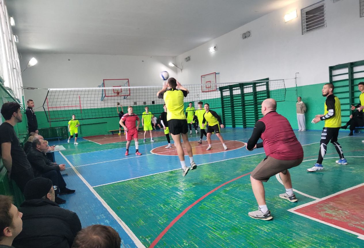 Кубок по волейболу среди мужчин, приуроченный ко Дню защитника Отечества Кубок по волейболу среди мужчин, приуроченный ко Дню защитника Отечества