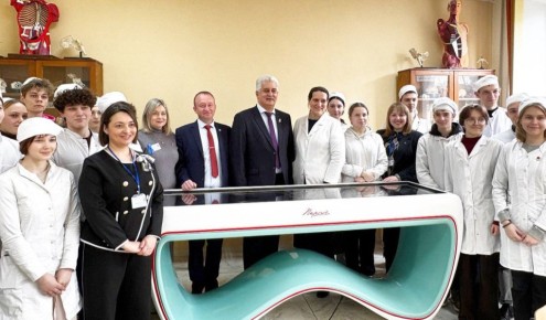 Глава Бердянска ознакомился с работой Медицинского колледжа