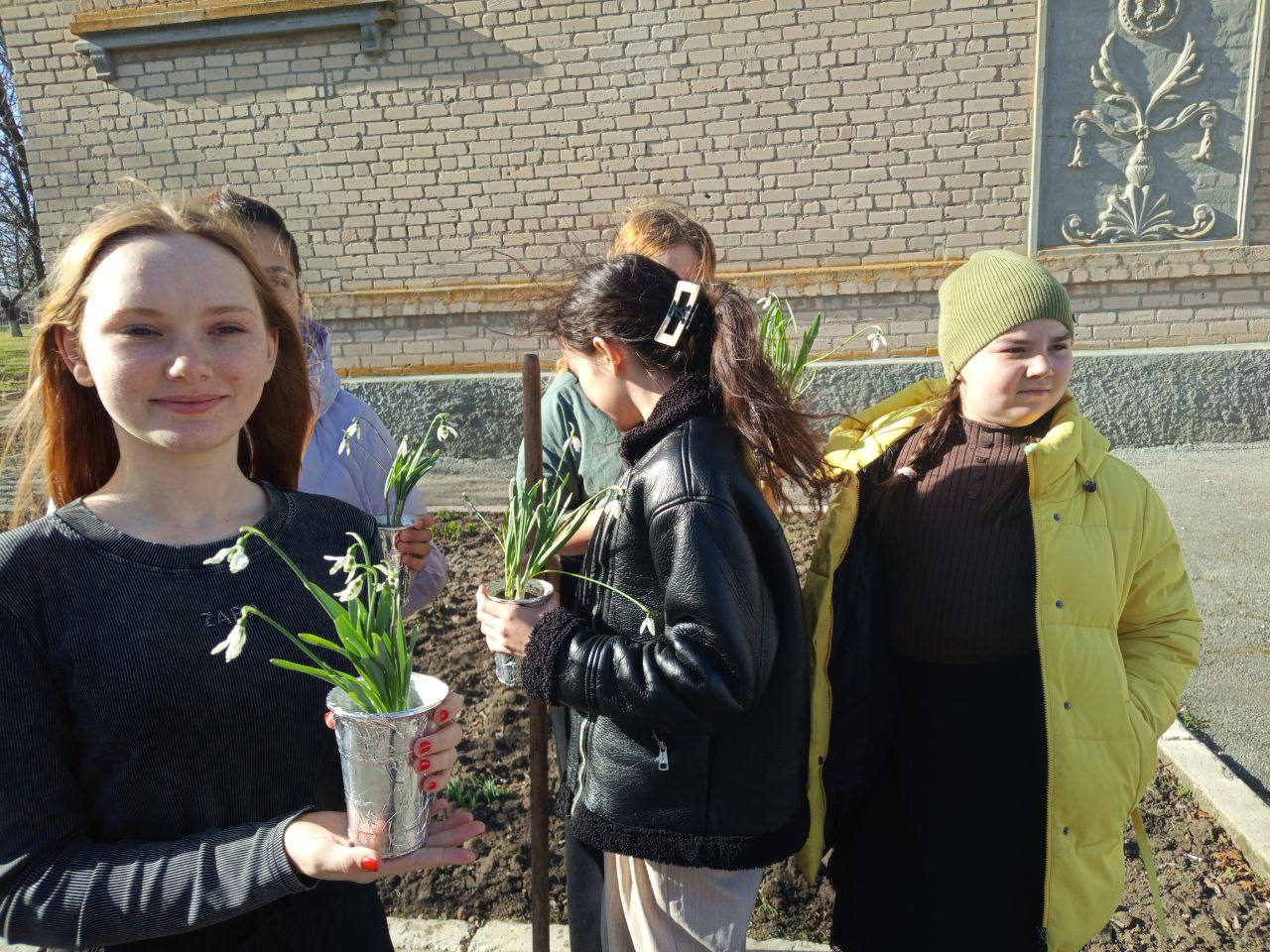 Весна своими руками в селе Долинское Весна своими руками в селе Долинское